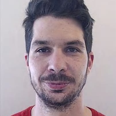 André Lobo